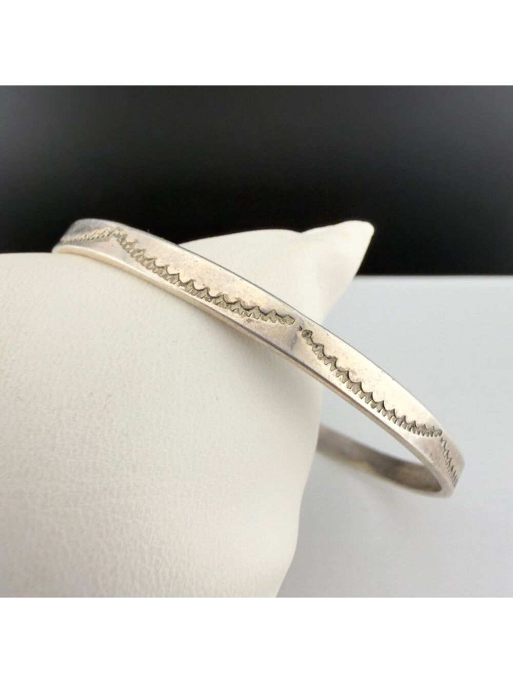 Tahe Navajo Sterling Silver Bangle Bracelet Native American Stamped